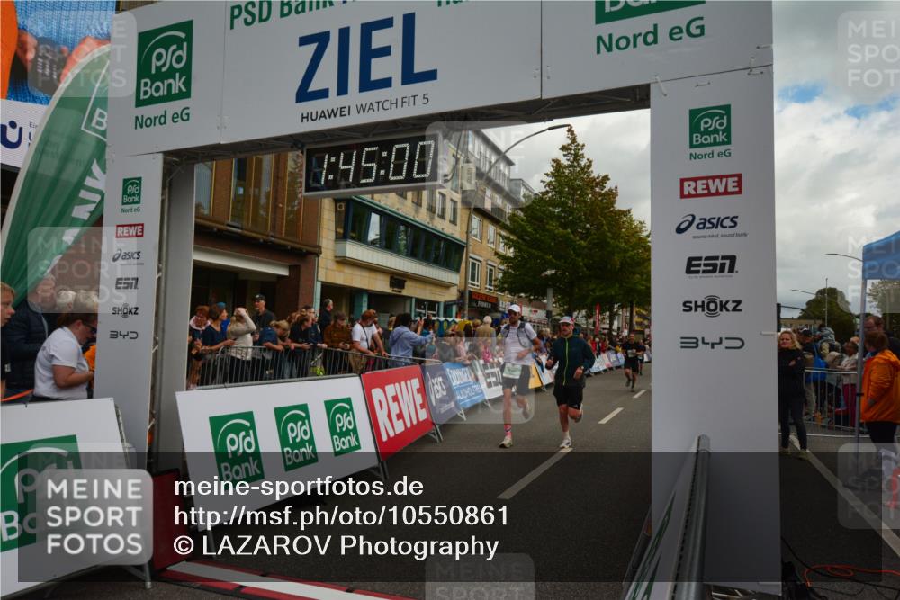 20.09.2026 - PSD Bank Halbmarathon LAZAROV Photography http://msf.ph/oto/10550861 20.09.2026 11:44:59 Ziel 1159, 1430, 1547, 2558, 2677, 3861, 4365, 4366 meine-sportfotos.de