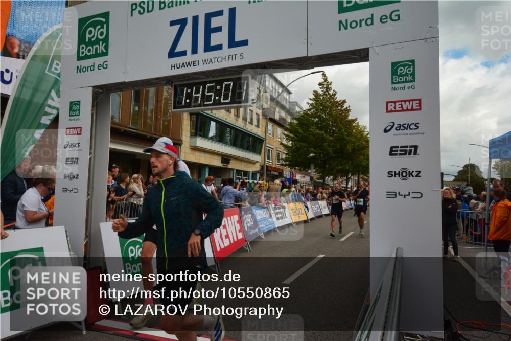 20.09.2026 - PSD Bank Halbmarathon LAZAROV Photography http://msf.ph/oto/10550865 20.09.2026 11:45:00 Ziel 1159, 1430, 1547, 2558, 2677, 2959, 3861, 3913, 3981, 4365, 4366 meine-sportfotos.de