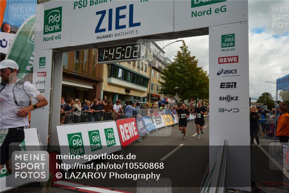 20.09.2026 - PSD Bank Halbmarathon LAZAROV Photography http://msf.ph/oto/10550868 20.09.2026 11:45:01 Ziel 1159, 1430, 1547, 2300, 2677, 2959, 3861, 3913, 3981, 4365, 4366 meine-sportfotos.de
