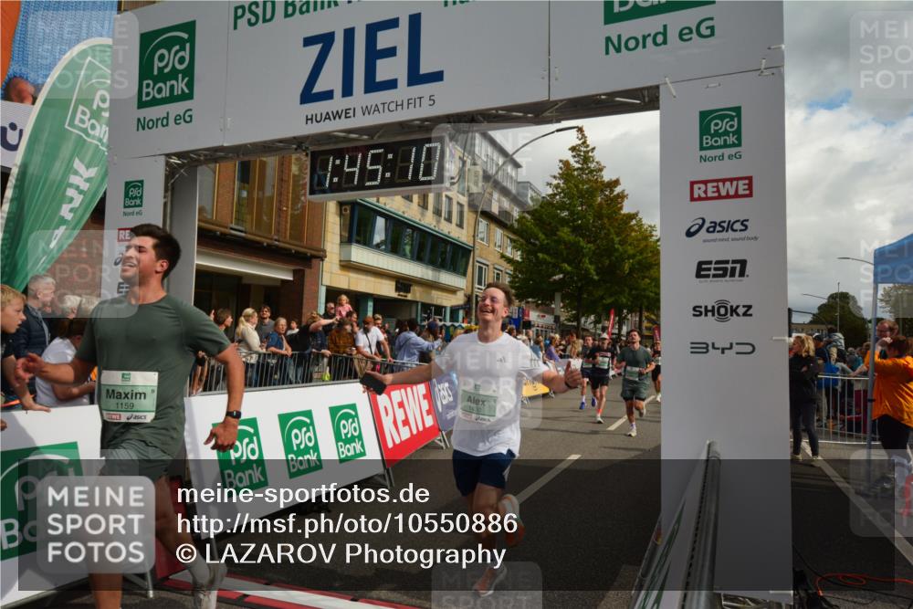 20.09.2026 - PSD Bank Halbmarathon LAZAROV Photography http://msf.ph/oto/10550886 20.09.2026 11:45:09 Ziel 1159, 1374, 1430, 2300, 2928, 2959, 3861, 3913, 3981, 4365, 4366 meine-sportfotos.de