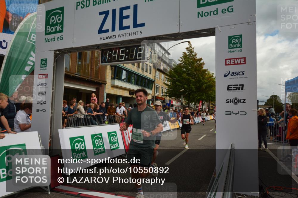 20.09.2026 - PSD Bank Halbmarathon LAZAROV Photography http://msf.ph/oto/10550892 20.09.2026 11:45:12 Ziel 1159, 1168, 1374, 1430, 2300, 2928, 2959, 3861, 3913, 3981 meine-sportfotos.de