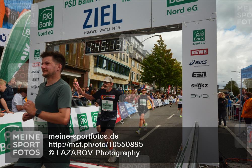 20.09.2026 - PSD Bank Halbmarathon LAZAROV Photography http://msf.ph/oto/10550895 20.09.2026 11:45:12 Ziel 1159, 1168, 1374, 1430, 2300, 2928, 2959, 3861, 3913, 3981 meine-sportfotos.de
