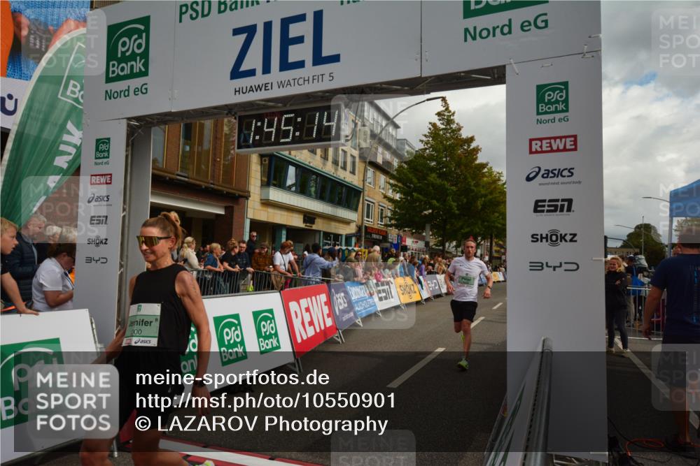 20.09.2026 - PSD Bank Halbmarathon LAZAROV Photography http://msf.ph/oto/10550901 20.09.2026 11:45:13 Ziel 1159, 1168, 1374, 1430, 2300, 2928, 2959, 3861, 3913, 3981 meine-sportfotos.de