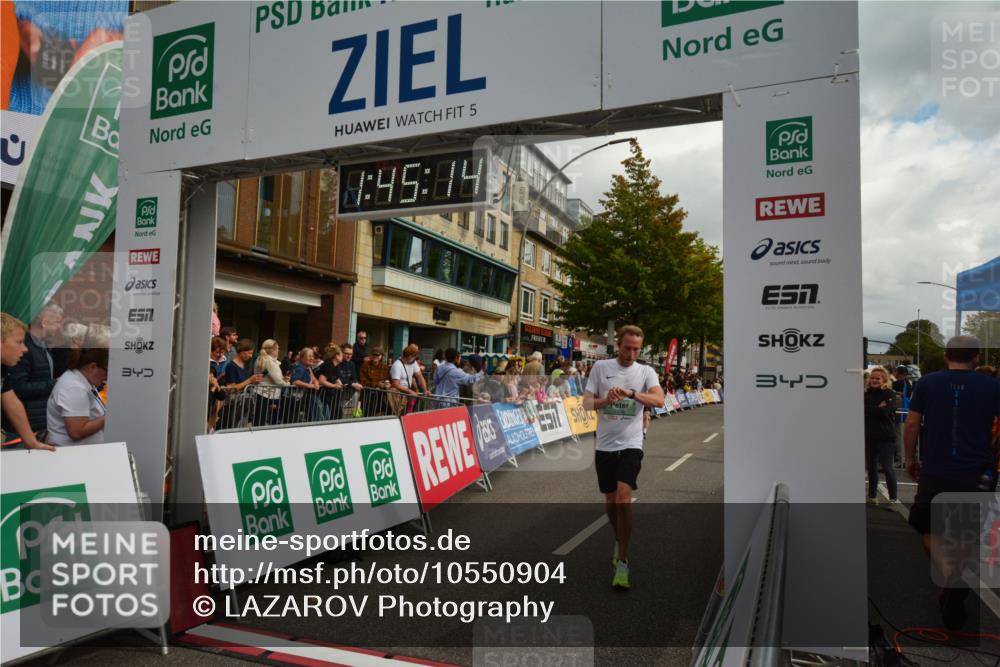 20.09.2026 - PSD Bank Halbmarathon LAZAROV Photography http://msf.ph/oto/10550904 20.09.2026 11:45:14 Ziel 1159, 1168, 1374, 1430, 2300, 2928, 2959, 3865, 3913, 3981, 4744, 4745 meine-sportfotos.de