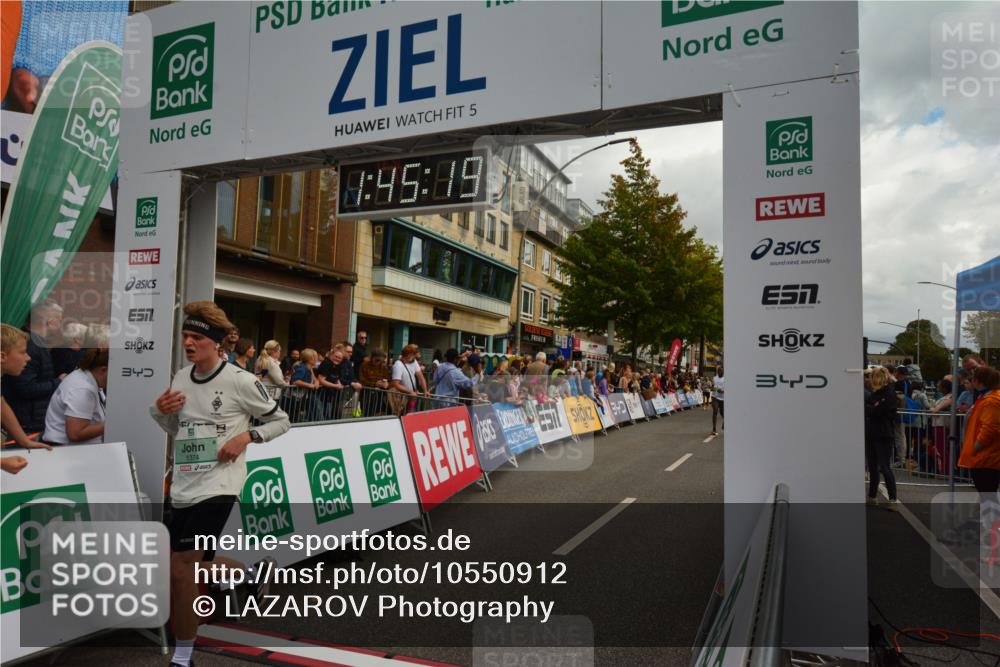 20.09.2026 - PSD Bank Halbmarathon LAZAROV Photography http://msf.ph/oto/10550912 20.09.2026 11:45:18 Ziel 1168, 1374, 1972, 2300, 2386, 2928, 2959, 3496, 3865, 3913, 3955, 3981, 4744, 4745 meine-sportfotos.de