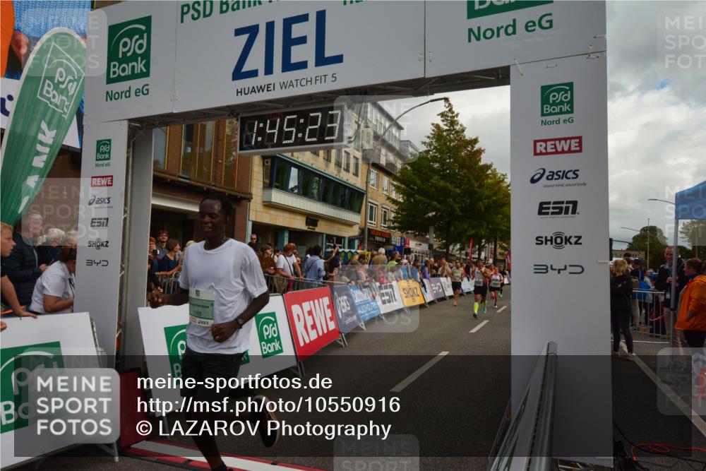 20.09.2026 - PSD Bank Halbmarathon LAZAROV Photography http://msf.ph/oto/10550916 20.09.2026 11:45:22 Ziel 1168, 1374, 1972, 2386, 3496, 3865, 3955, 4744, 4745 meine-sportfotos.de