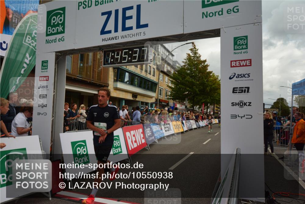 20.09.2026 - PSD Bank Halbmarathon LAZAROV Photography http://msf.ph/oto/10550938 20.09.2026 11:45:37 Ziel 2694, 2868, 3755, 4254, 4534, 4625 meine-sportfotos.de