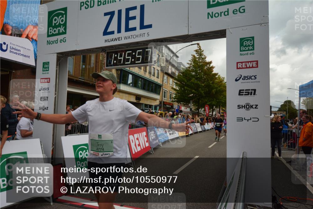 20.09.2026 - PSD Bank Halbmarathon LAZAROV Photography http://msf.ph/oto/10550977 20.09.2026 11:45:56 Ziel 1549, 2124, 3076, 3270, 4048, 4425, 4472, 4774 meine-sportfotos.de