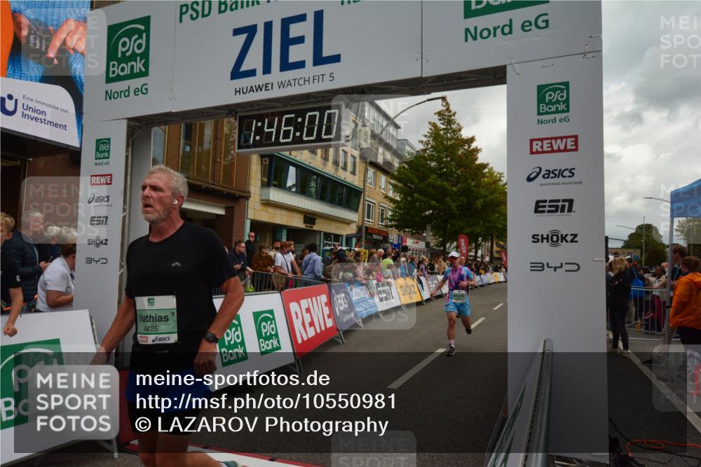 20.09.2026 - PSD Bank Halbmarathon LAZAROV Photography http://msf.ph/oto/10550981 20.09.2026 11:45:59 Ziel 1549, 2124, 3076, 3681, 4048, 4425, 4472, 4774 meine-sportfotos.de