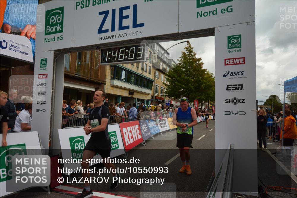 20.09.2026 - PSD Bank Halbmarathon LAZAROV Photography http://msf.ph/oto/10550993 20.09.2026 11:46:03 Ziel 1800, 2124, 2276, 2281, 3076, 3681, 4048, 4425, 4472 meine-sportfotos.de