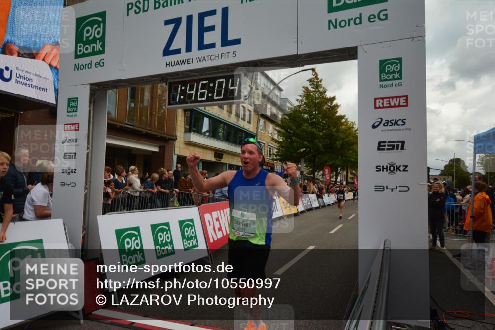 20.09.2026 - PSD Bank Halbmarathon LAZAROV Photography http://msf.ph/oto/10550997 20.09.2026 11:46:03 Ziel 1800, 2124, 2276, 2281, 3076, 3681, 4048, 4425, 4472 meine-sportfotos.de