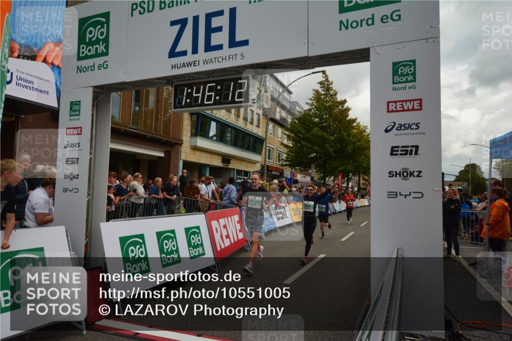 20.09.2026 - PSD Bank Halbmarathon LAZAROV Photography http://msf.ph/oto/10551005 20.09.2026 11:46:12 Ziel 1637, 1800, 2171, 2276, 2281, 2374, 2680, 3366, 3602, 3626, 3681, 4472, 4687 meine-sportfotos.de