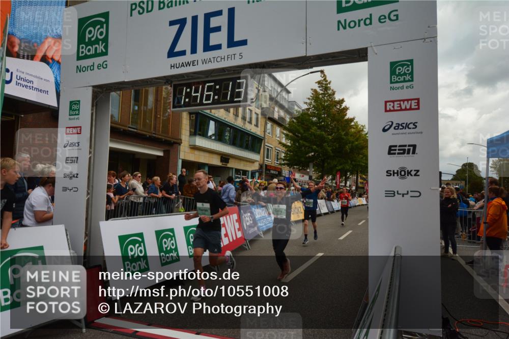 20.09.2026 - PSD Bank Halbmarathon LAZAROV Photography http://msf.ph/oto/10551008 20.09.2026 11:46:12 Ziel 1637, 1800, 2171, 2276, 2281, 2374, 2680, 3366, 3602, 3626, 3681, 4472, 4687 meine-sportfotos.de