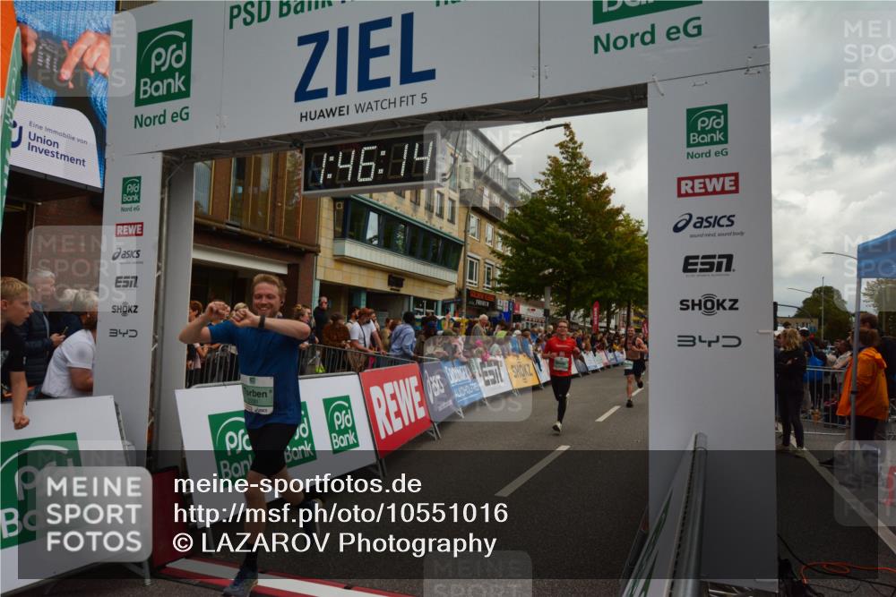 20.09.2026 - PSD Bank Halbmarathon LAZAROV Photography http://msf.ph/oto/10551016 20.09.2026 11:46:14 Ziel 1637, 1800, 2042, 2171, 2175, 2276, 2281, 2374, 2680, 2769, 2977, 3366, 3565, 3602, 3626, 3681, 4687 meine-sportfotos.de