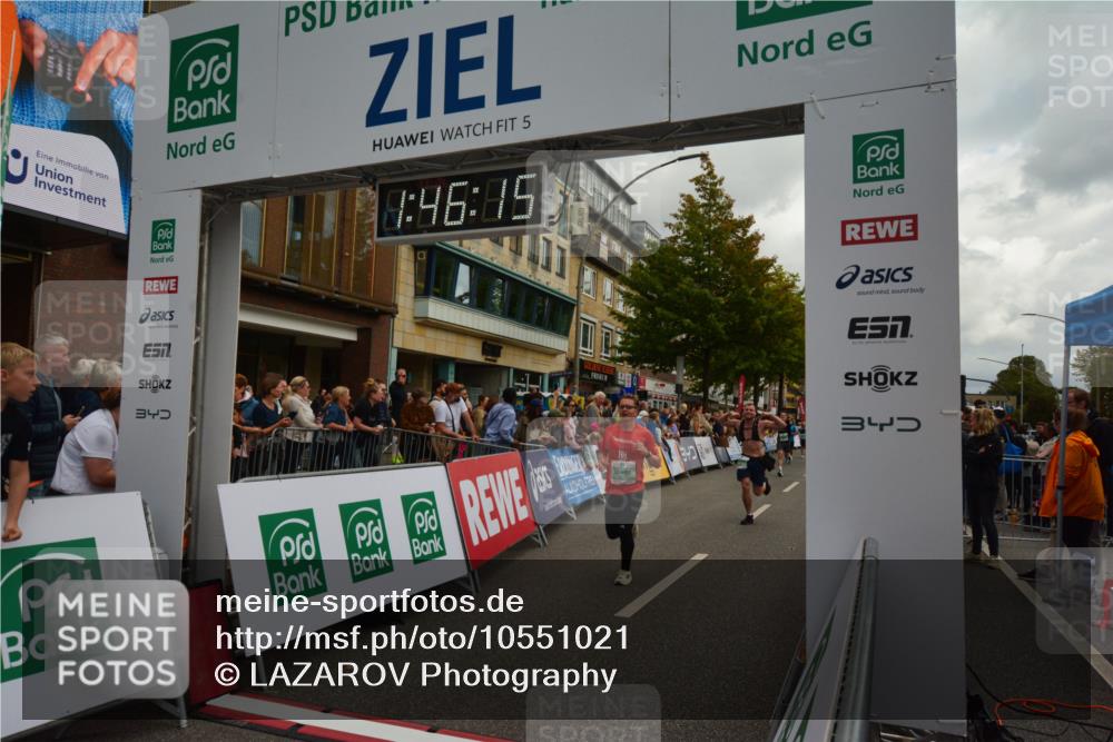 20.09.2026 - PSD Bank Halbmarathon LAZAROV Photography http://msf.ph/oto/10551021 20.09.2026 11:46:15 Ziel 1637, 1800, 2042, 2171, 2175, 2276, 2281, 2374, 2680, 2769, 2977, 3366, 3565, 3602, 3626, 3681, 4687 meine-sportfotos.de