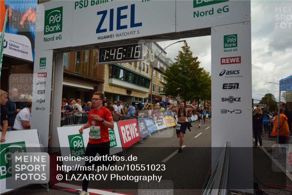 20.09.2026 - PSD Bank Halbmarathon LAZAROV Photography http://msf.ph/oto/10551023 20.09.2026 11:46:16 Ziel 1637, 1800, 2042, 2171, 2175, 2276, 2281, 2374, 2524, 2680, 2769, 2977, 3366, 3565, 3602, 3626, 3681, 4687 meine-sportfotos.de