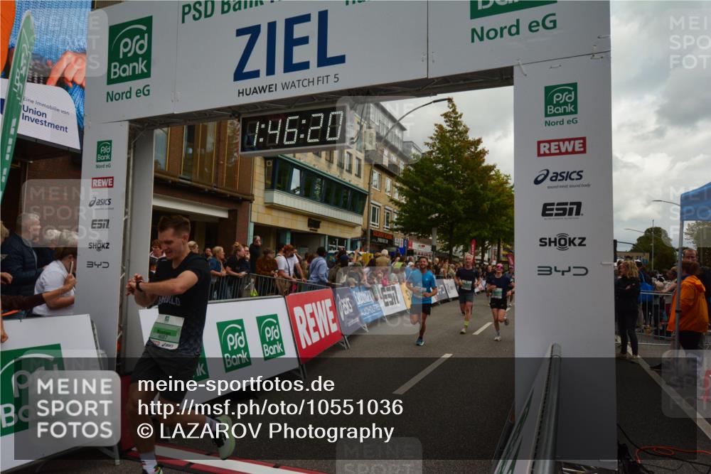 20.09.2026 - PSD Bank Halbmarathon LAZAROV Photography http://msf.ph/oto/10551036 20.09.2026 11:46:20 Ziel 1637, 1860, 2042, 2066, 2171, 2175, 2281, 2374, 2524, 2680, 2769, 2778, 2977, 3366, 3565, 3602, 3626, 4387, 4687 meine-sportfotos.de