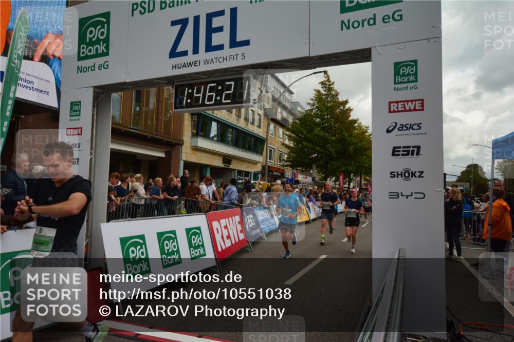 20.09.2026 - PSD Bank Halbmarathon LAZAROV Photography http://msf.ph/oto/10551038 20.09.2026 11:46:20 Ziel 1637, 1860, 2042, 2066, 2171, 2175, 2281, 2374, 2524, 2680, 2769, 2778, 2977, 3366, 3565, 3602, 3626, 4387, 4687 meine-sportfotos.de