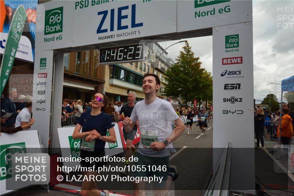 20.09.2026 - PSD Bank Halbmarathon LAZAROV Photography http://msf.ph/oto/10551046 20.09.2026 11:46:22 Ziel 1102, 1637, 1860, 2042, 2066, 2171, 2175, 2374, 2524, 2680, 2769, 2778, 2977, 3366, 3565, 3602, 3626, 4387, 4687 meine-sportfotos.de