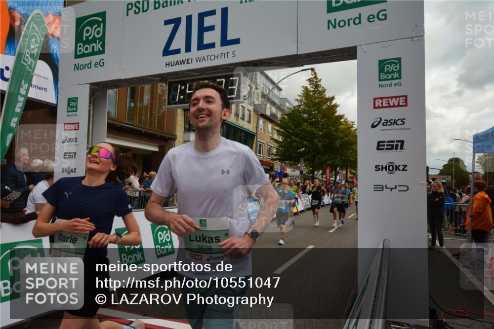 20.09.2026 - PSD Bank Halbmarathon LAZAROV Photography http://msf.ph/oto/10551047 20.09.2026 11:46:22 Ziel 1102, 1637, 1860, 2042, 2066, 2171, 2175, 2374, 2524, 2680, 2769, 2778, 2977, 3366, 3565, 3602, 3626, 4387, 4687 meine-sportfotos.de