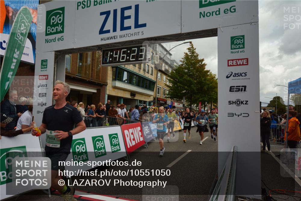 20.09.2026 - PSD Bank Halbmarathon LAZAROV Photography http://msf.ph/oto/10551050 20.09.2026 11:46:23 Ziel 1102, 1860, 2042, 2066, 2171, 2175, 2374, 2524, 2680, 2769, 2778, 2977, 3366, 3408, 3565, 3602, 3626, 4387, 4687 meine-sportfotos.de