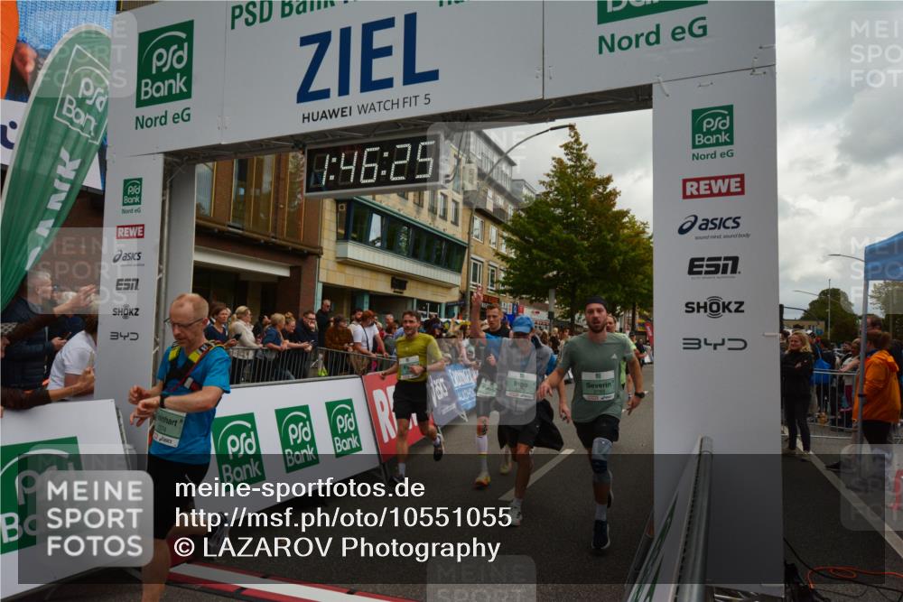 20.09.2026 - PSD Bank Halbmarathon LAZAROV Photography http://msf.ph/oto/10551055 20.09.2026 11:46:24 Ziel 1102, 1860, 2042, 2066, 2171, 2175, 2374, 2524, 2680, 2769, 2778, 2977, 3408, 3425, 3565, 3602, 3626, 4387, 4687 meine-sportfotos.de