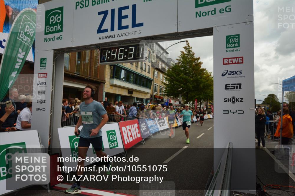 20.09.2026 - PSD Bank Halbmarathon LAZAROV Photography http://msf.ph/oto/10551075 20.09.2026 11:46:30 Ziel 1102, 1860, 2027, 2042, 2066, 2175, 2374, 2524, 2769, 2778, 2977, 3408, 3425, 3565, 4094, 4200, 4387, 4640, 4710 meine-sportfotos.de