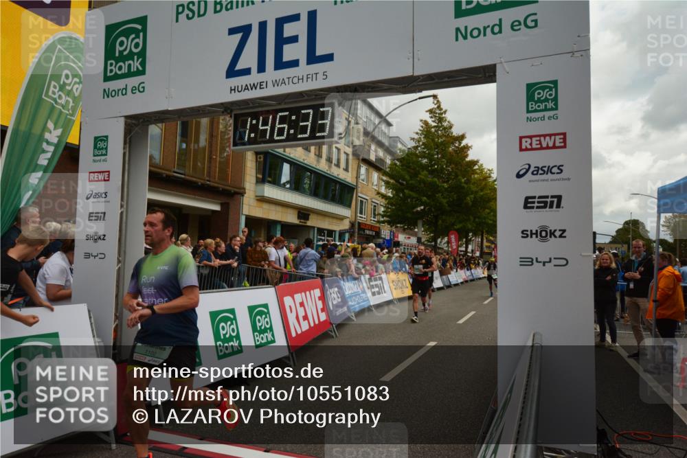 20.09.2026 - PSD Bank Halbmarathon LAZAROV Photography http://msf.ph/oto/10551083 20.09.2026 11:46:33 Ziel 1102, 1860, 2027, 2066, 2087, 2524, 2778, 3226, 3408, 3425, 3790, 4070, 4094, 4200, 4387, 4640, 4710 meine-sportfotos.de