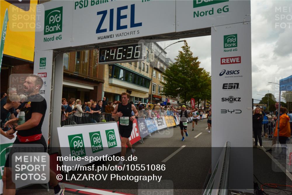 20.09.2026 - PSD Bank Halbmarathon LAZAROV Photography http://msf.ph/oto/10551086 20.09.2026 11:46:35 Ziel 1102, 1527, 1860, 2027, 2066, 2087, 2778, 3226, 3408, 3425, 3790, 4070, 4094, 4200, 4249, 4387, 4640, 4710 meine-sportfotos.de