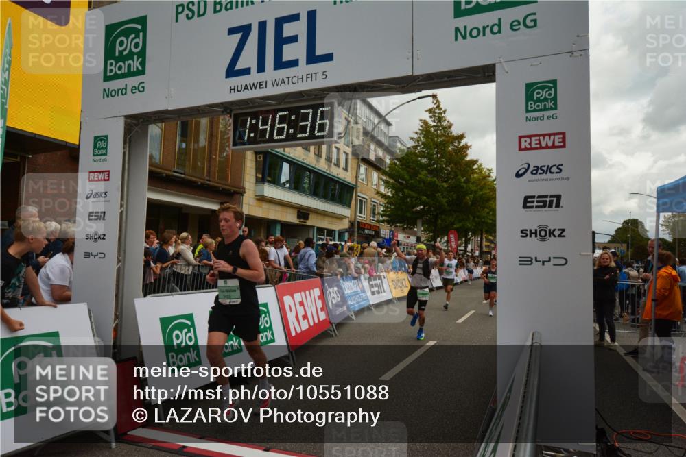 20.09.2026 - PSD Bank Halbmarathon LAZAROV Photography http://msf.ph/oto/10551088 20.09.2026 11:46:36 Ziel 1102, 1527, 2027, 2087, 2778, 3226, 3408, 3425, 3790, 4070, 4094, 4200, 4249, 4387, 4640, 4710 meine-sportfotos.de