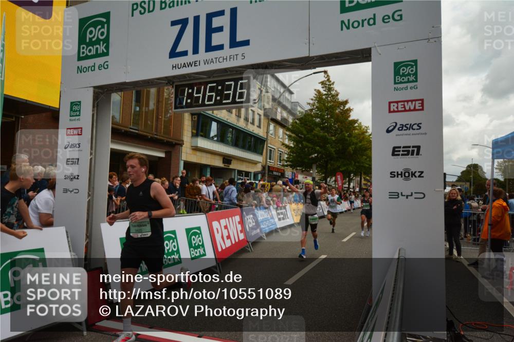 20.09.2026 - PSD Bank Halbmarathon LAZAROV Photography http://msf.ph/oto/10551089 20.09.2026 11:46:36 Ziel 1102, 1527, 2027, 2087, 2778, 3226, 3408, 3425, 3790, 4070, 4094, 4200, 4249, 4387, 4640, 4710 meine-sportfotos.de