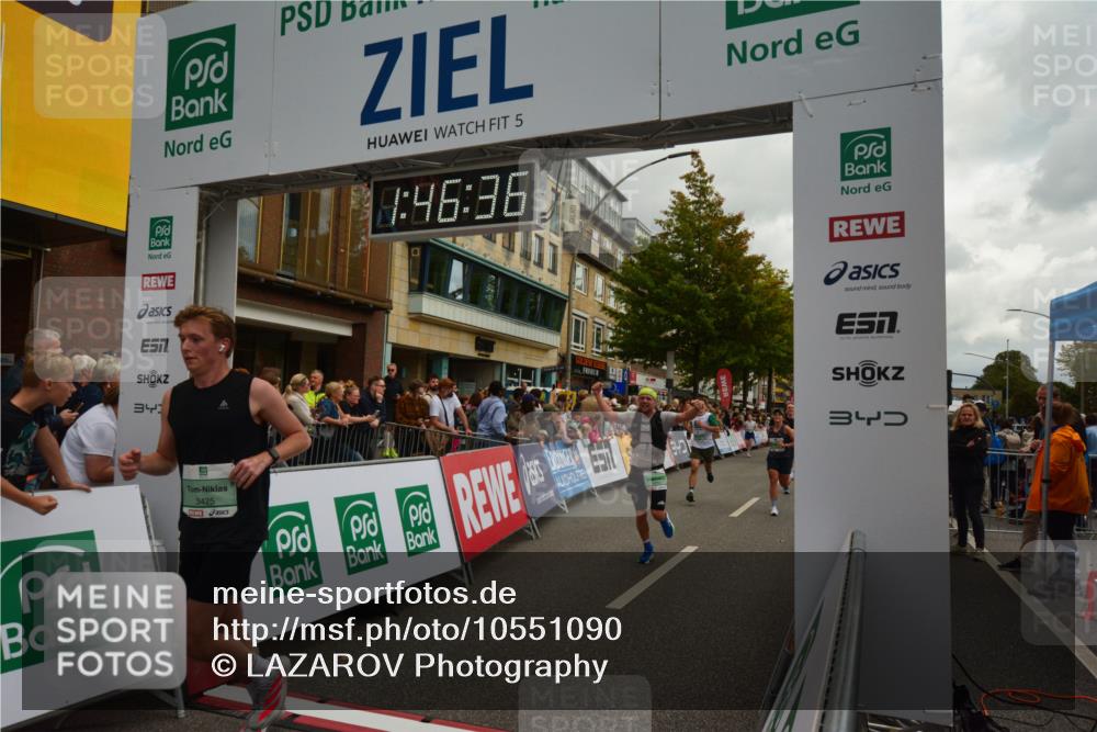20.09.2026 - PSD Bank Halbmarathon LAZAROV Photography http://msf.ph/oto/10551090 20.09.2026 11:46:36 Ziel 1102, 1527, 2027, 2087, 2778, 3226, 3408, 3425, 3790, 4070, 4094, 4200, 4249, 4387, 4640, 4710 meine-sportfotos.de
