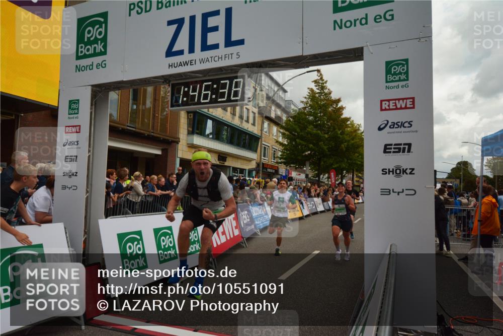 20.09.2026 - PSD Bank Halbmarathon LAZAROV Photography http://msf.ph/oto/10551091 20.09.2026 11:46:37 Ziel 1102, 1527, 2027, 2087, 2773, 2778, 3226, 3408, 3425, 3790, 4070, 4094, 4200, 4249, 4640, 4710 meine-sportfotos.de