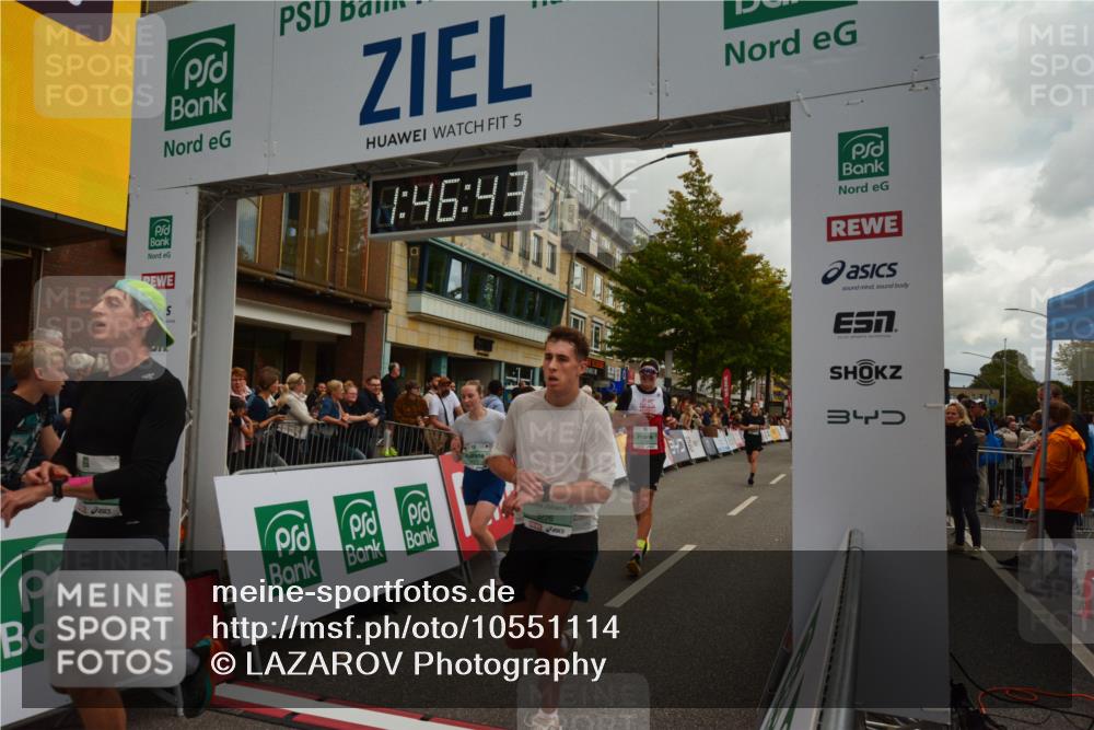 20.09.2026 - PSD Bank Halbmarathon LAZAROV Photography http://msf.ph/oto/10551114 20.09.2026 11:46:43 Ziel 1527, 1557, 1810, 1876, 2027, 2087, 2090, 2773, 3226, 3790, 4001, 4070, 4094, 4200, 4247, 4249, 4566, 4639, 4640, 4710 meine-sportfotos.de