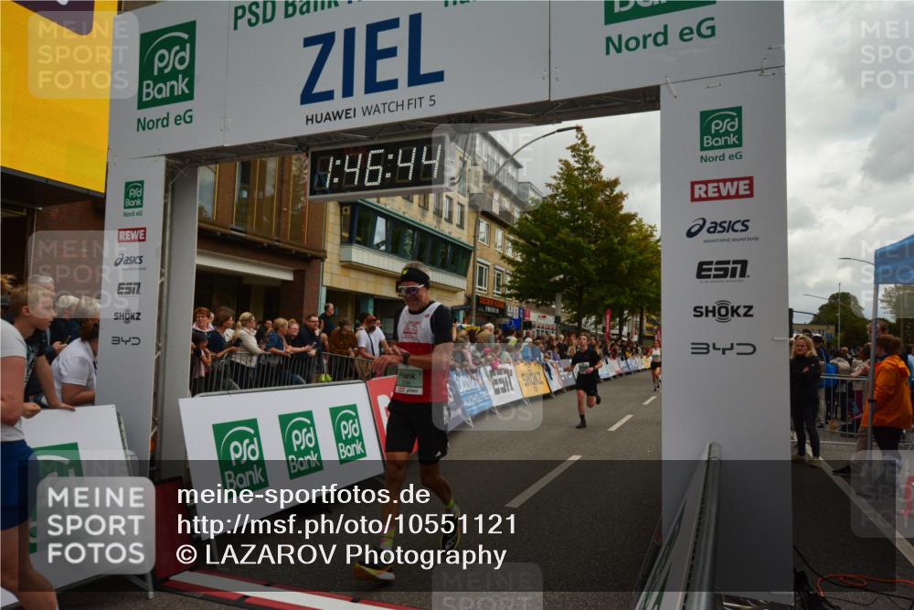 20.09.2026 - PSD Bank Halbmarathon LAZAROV Photography http://msf.ph/oto/10551121 20.09.2026 11:46:44 Ziel 1527, 1557, 1810, 1876, 2027, 2087, 2090, 2659, 2773, 3226, 3424, 3790, 4001, 4070, 4094, 4200, 4247, 4249, 4566, 4639, 4640 meine-sportfotos.de