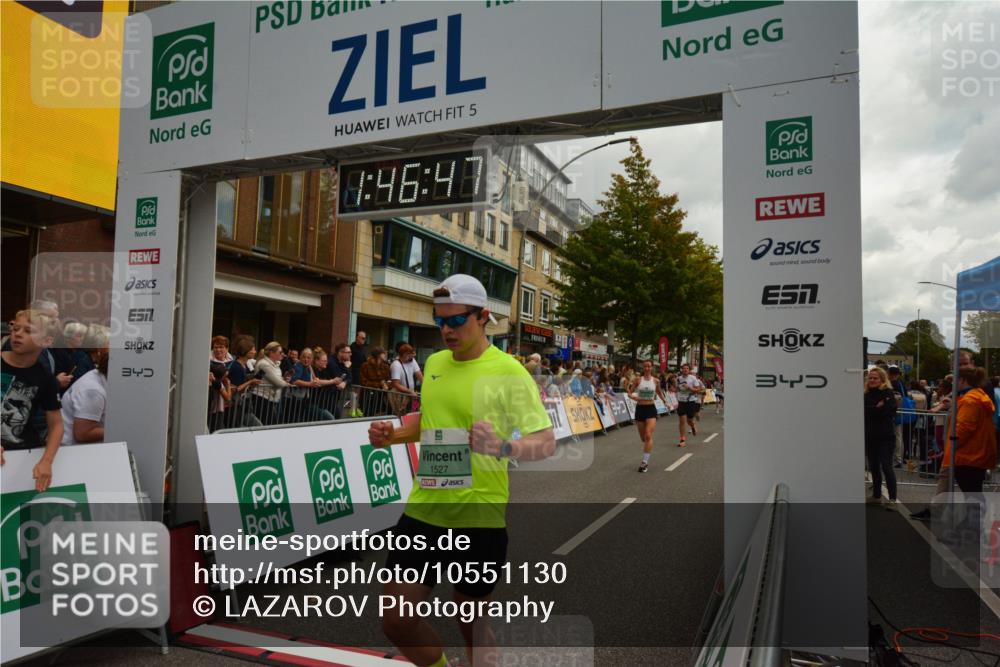 20.09.2026 - PSD Bank Halbmarathon LAZAROV Photography http://msf.ph/oto/10551130 20.09.2026 11:46:47 Ziel 1527, 1557, 1561, 1810, 1876, 2027, 2087, 2090, 2141, 2659, 2773, 3226, 3424, 3790, 4001, 4070, 4247, 4249, 4566, 4639 meine-sportfotos.de