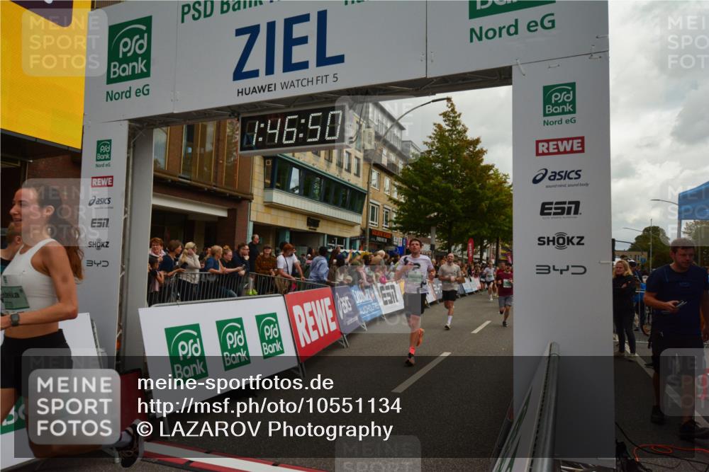 20.09.2026 - PSD Bank Halbmarathon LAZAROV Photography http://msf.ph/oto/10551134 20.09.2026 11:46:49 Ziel 1189, 1527, 1557, 1561, 1810, 1876, 2087, 2090, 2141, 2659, 2773, 3226, 3424, 3511, 3790, 4001, 4070, 4247, 4249, 4566, 4639 meine-sportfotos.de
