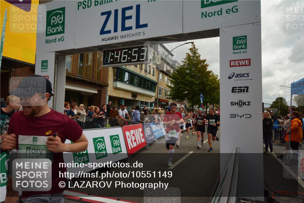 20.09.2026 - PSD Bank Halbmarathon LAZAROV Photography http://msf.ph/oto/10551149 20.09.2026 11:46:52 Ziel 1189, 1527, 1557, 1561, 1810, 1876, 2012, 2090, 2141, 2659, 2773, 2902, 3424, 3511, 4001, 4247, 4249, 4566, 4639 meine-sportfotos.de
