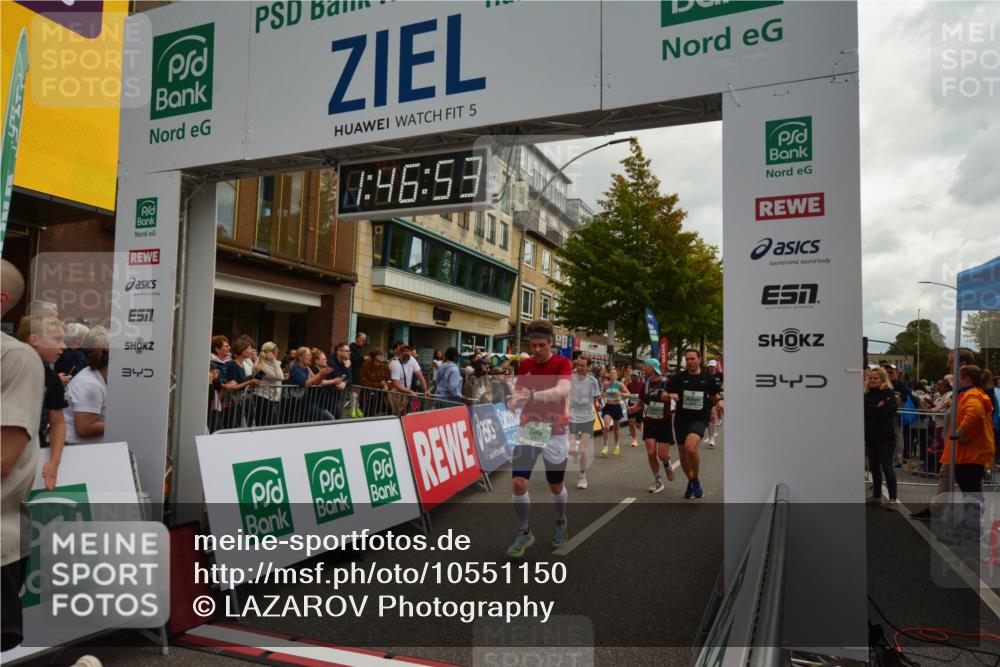 20.09.2026 - PSD Bank Halbmarathon LAZAROV Photography http://msf.ph/oto/10551150 20.09.2026 11:46:53 Ziel 1189, 1527, 1557, 1561, 1810, 1876, 2012, 2090, 2141, 2659, 2773, 2902, 3424, 3511, 4001, 4247, 4566, 4639 meine-sportfotos.de