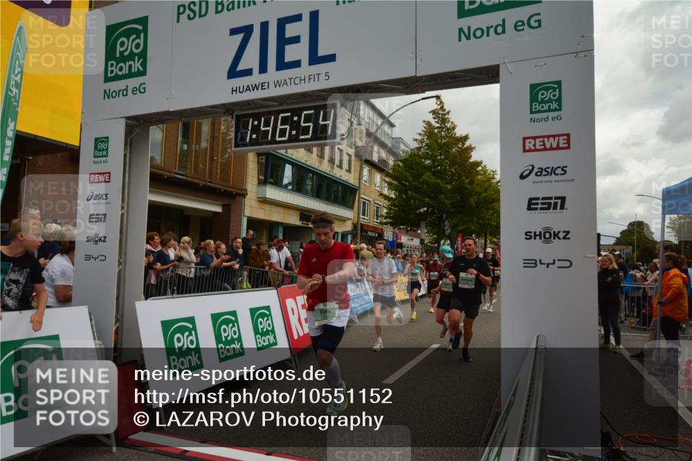 20.09.2026 - PSD Bank Halbmarathon LAZAROV Photography http://msf.ph/oto/10551152 20.09.2026 11:46:53 Ziel 1189, 1527, 1557, 1561, 1810, 1876, 2012, 2090, 2141, 2659, 2773, 2902, 3424, 3511, 4001, 4247, 4566, 4639 meine-sportfotos.de