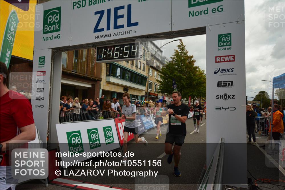 20.09.2026 - PSD Bank Halbmarathon LAZAROV Photography http://msf.ph/oto/10551156 20.09.2026 11:46:54 Ziel 1189, 1557, 1561, 1810, 1876, 2012, 2090, 2141, 2659, 2773, 2902, 3424, 3511, 4001, 4247, 4566, 4639 meine-sportfotos.de