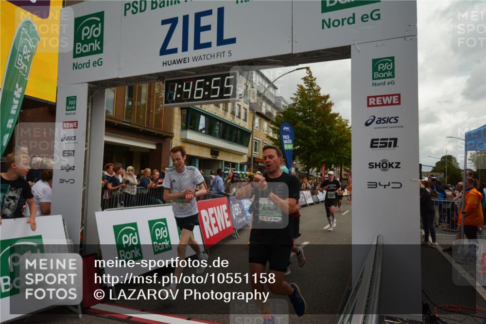 20.09.2026 - PSD Bank Halbmarathon LAZAROV Photography http://msf.ph/oto/10551158 20.09.2026 11:46:54 Ziel 1189, 1557, 1561, 1810, 1876, 2012, 2090, 2141, 2659, 2773, 2902, 3424, 3511, 4001, 4247, 4566, 4639 meine-sportfotos.de