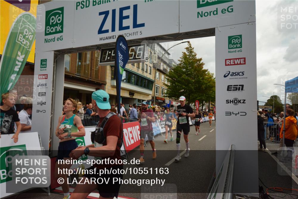 20.09.2026 - PSD Bank Halbmarathon LAZAROV Photography http://msf.ph/oto/10551163 20.09.2026 11:46:55 Ziel 1189, 1557, 1561, 1810, 1876, 2012, 2090, 2141, 2659, 2773, 2902, 3424, 3511, 4001, 4247, 4566, 4639 meine-sportfotos.de
