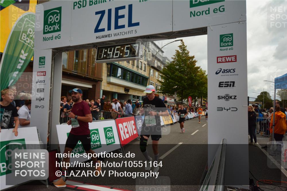 20.09.2026 - PSD Bank Halbmarathon LAZAROV Photography http://msf.ph/oto/10551164 20.09.2026 11:46:56 Ziel 1189, 1557, 1561, 1810, 1876, 2012, 2090, 2141, 2659, 2902, 3424, 3511, 4001, 4247, 4566, 4639 meine-sportfotos.de