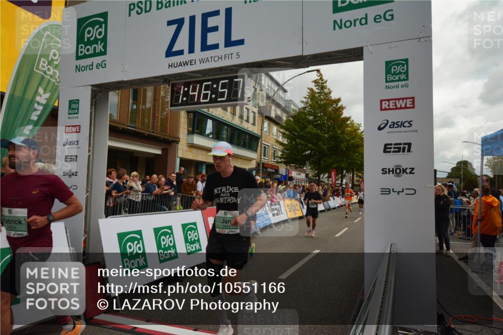 20.09.2026 - PSD Bank Halbmarathon LAZAROV Photography http://msf.ph/oto/10551166 20.09.2026 11:46:56 Ziel 1189, 1557, 1561, 1810, 1876, 2012, 2090, 2141, 2659, 2902, 3424, 3511, 4001, 4247, 4566, 4639 meine-sportfotos.de