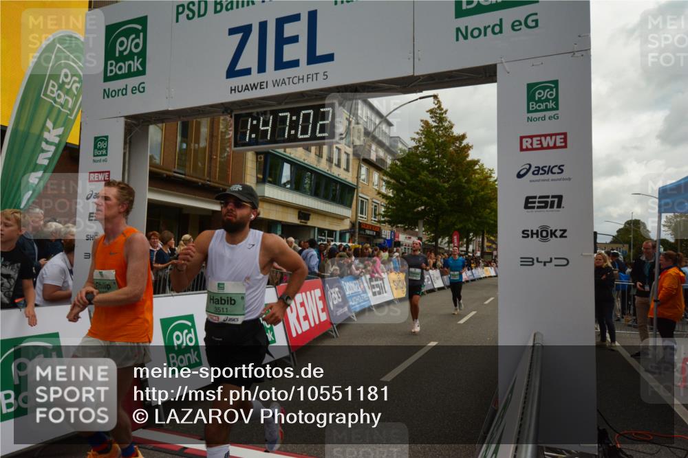 20.09.2026 - PSD Bank Halbmarathon LAZAROV Photography http://msf.ph/oto/10551181 20.09.2026 11:47:01 Ziel 1189, 1557, 1561, 1822, 2012, 2141, 2659, 2902, 3381, 3424, 3511, 4247, 4555 meine-sportfotos.de