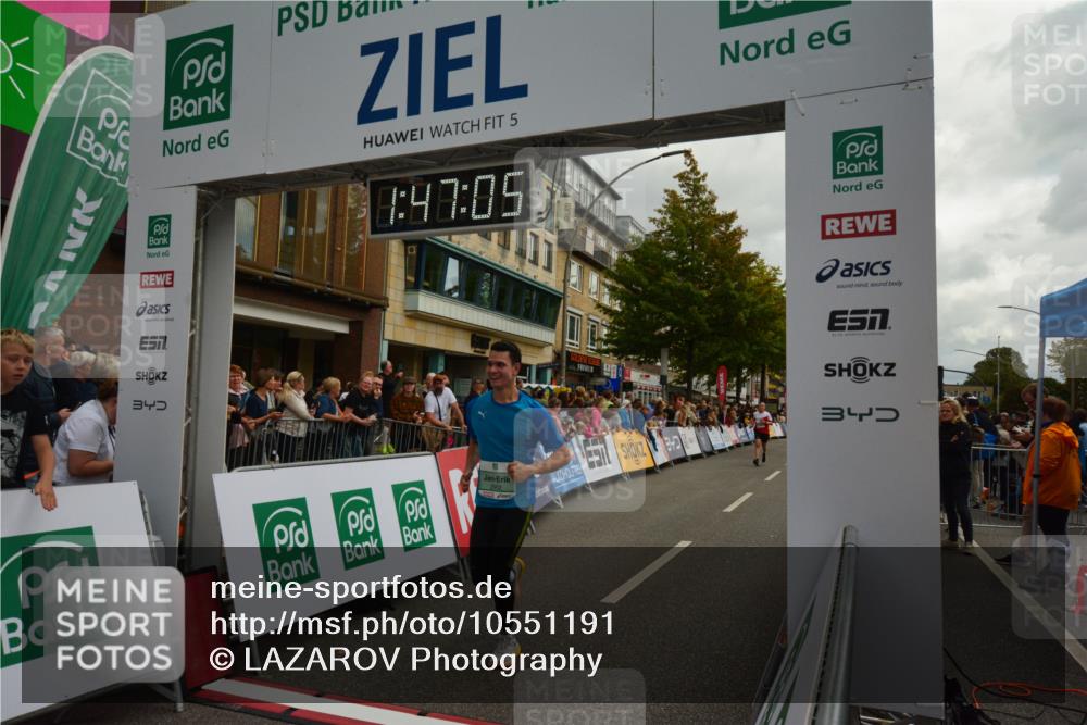 20.09.2026 - PSD Bank Halbmarathon LAZAROV Photography http://msf.ph/oto/10551191 20.09.2026 11:47:04 Ziel 1189, 1561, 1822, 2012, 2141, 2902, 3381, 3511, 4555, 4730 meine-sportfotos.de