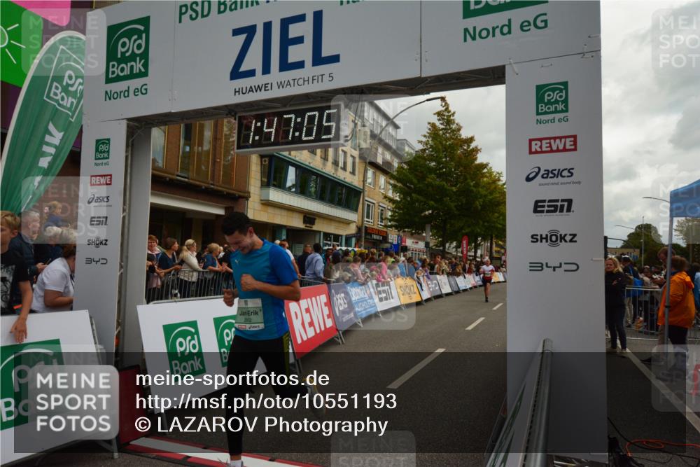 20.09.2026 - PSD Bank Halbmarathon LAZAROV Photography http://msf.ph/oto/10551193 20.09.2026 11:47:04 Ziel 1189, 1561, 1822, 2012, 2141, 2902, 3381, 3511, 4555, 4730 meine-sportfotos.de