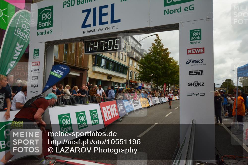 20.09.2026 - PSD Bank Halbmarathon LAZAROV Photography http://msf.ph/oto/10551196 20.09.2026 11:47:05 Ziel 1189, 1822, 2012, 2141, 2902, 3381, 3511, 4555, 4730 meine-sportfotos.de