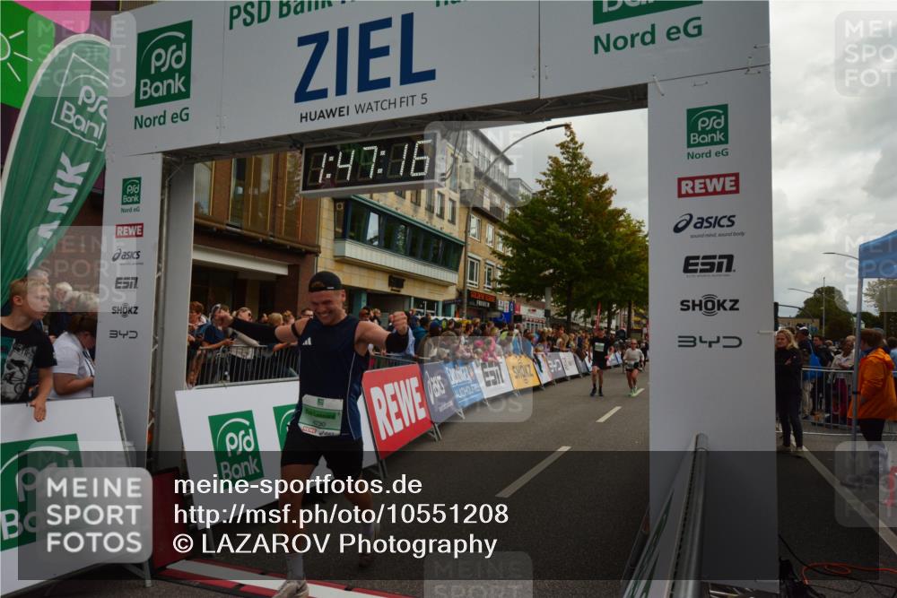 20.09.2026 - PSD Bank Halbmarathon LAZAROV Photography http://msf.ph/oto/10551208 20.09.2026 11:47:15 Ziel 1669, 1822, 2225, 3381, 3639, 4555, 4730 meine-sportfotos.de